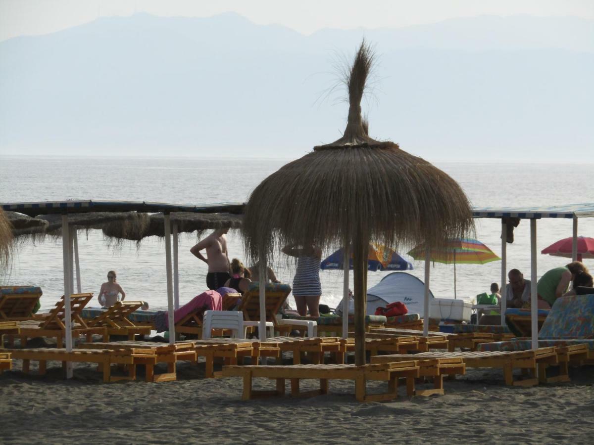 Malaga Paradise Beach Torre de Benagalbon Exterior photo